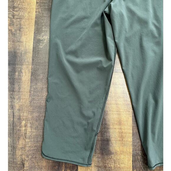Lululemon Evergreen Final Play Crop *23" Size 6 - Picture 6 of 8